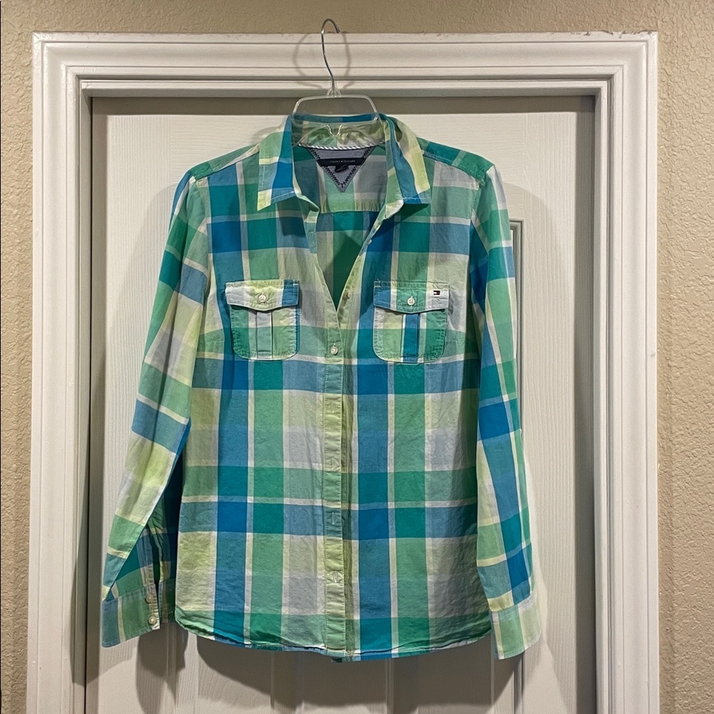 Tommy Hilfiger Green and Blue Plaid Button-Up Shirt size L - Picture 2 of 4